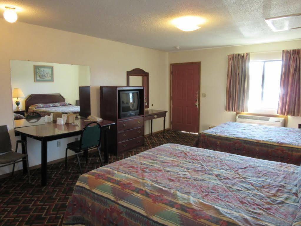 Western Holiday Motel Wichita Eksteriør bilde